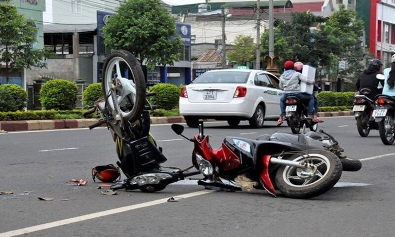 Mơ thấy người yêu bị ngã xe cho rằng bạn bị người yêu phản bội